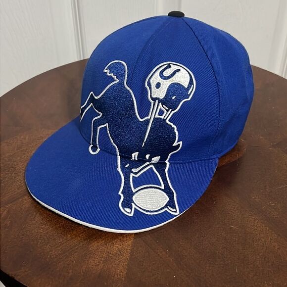 🔥🏈 Vintage INDIANAPOLIS COLTS NFL Gridiron Classic Fitted 7 1/4” Hat EXCELLENT - Picture 3 of 9